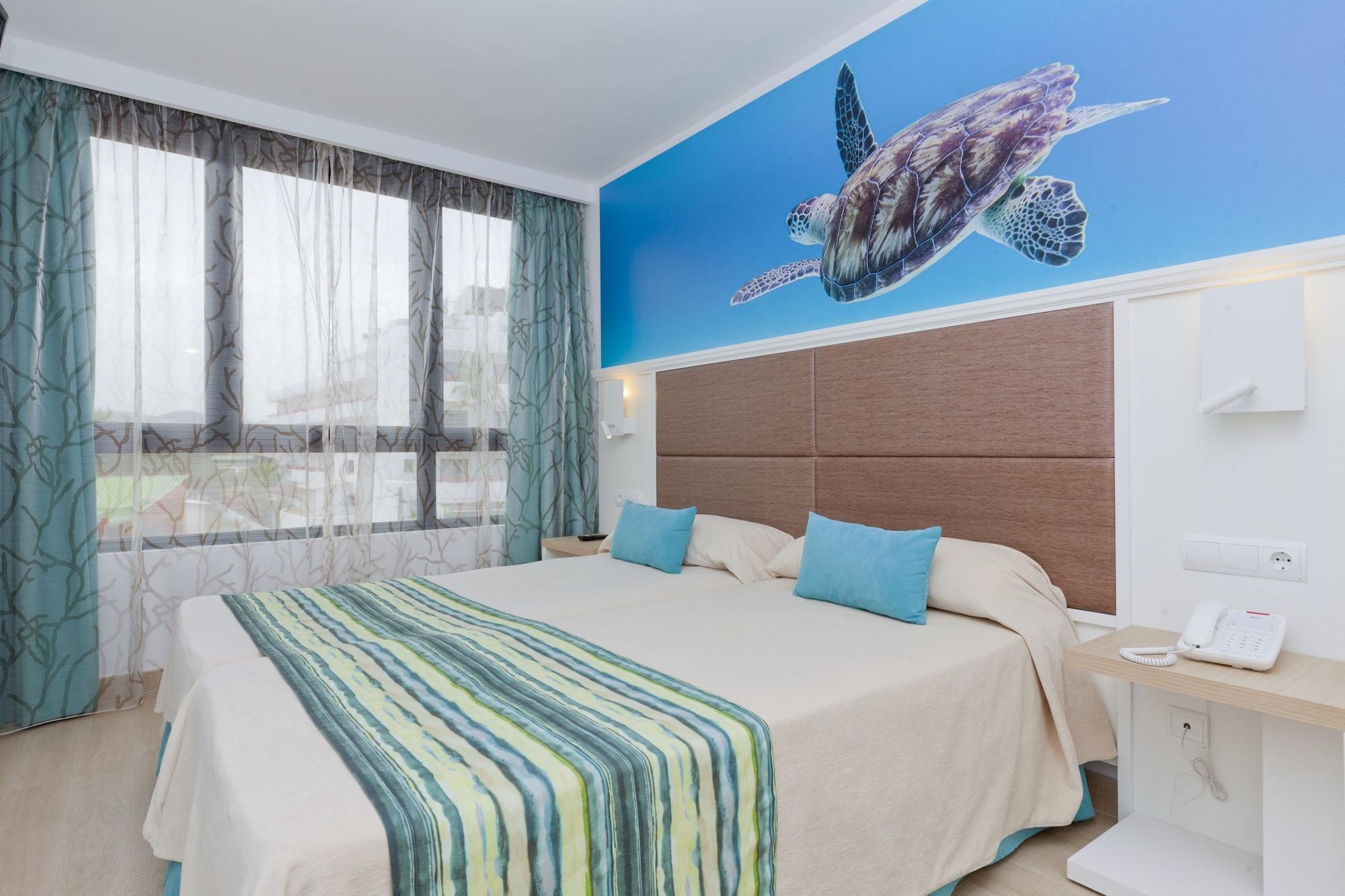Marvell Club Hotel & Apartments Сан-Антонио-Абад Экстерьер фото