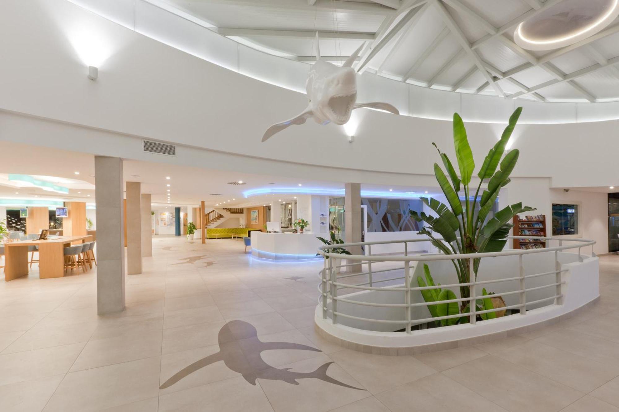 Marvell Club Hotel & Apartments Сан-Антонио-Абад Экстерьер фото