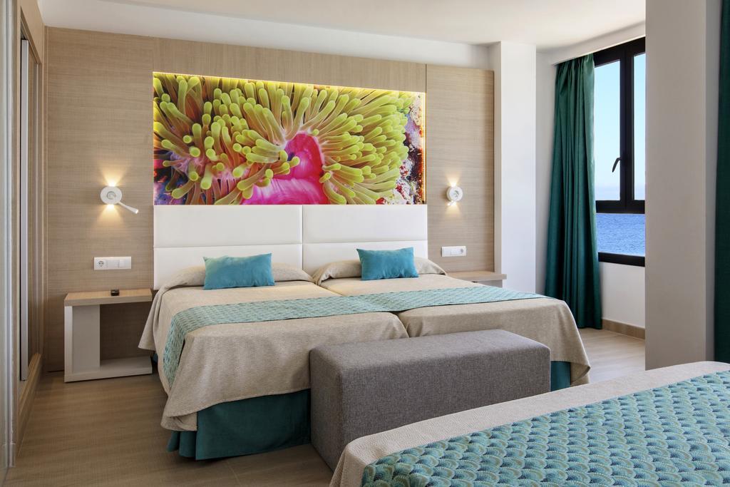 Marvell Club Hotel & Apartments Сан-Антонио-Абад Экстерьер фото
